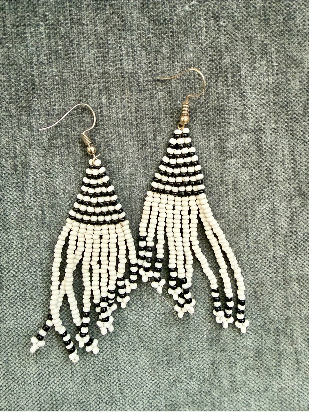NEW African Handmade Beaded Black White Earrings. Bought in Africa. Masai